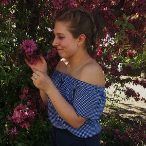 Gingham off the shoulder Mossimo top